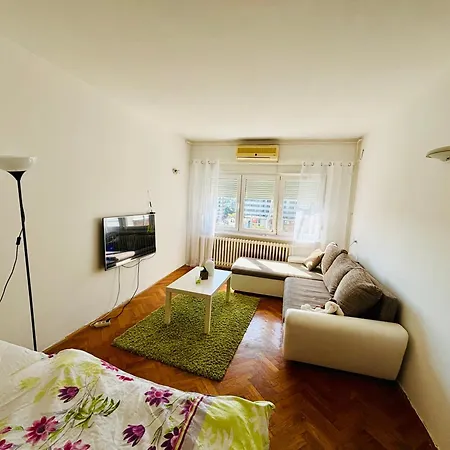 Mia Apartman Novi Sad Exterior photo