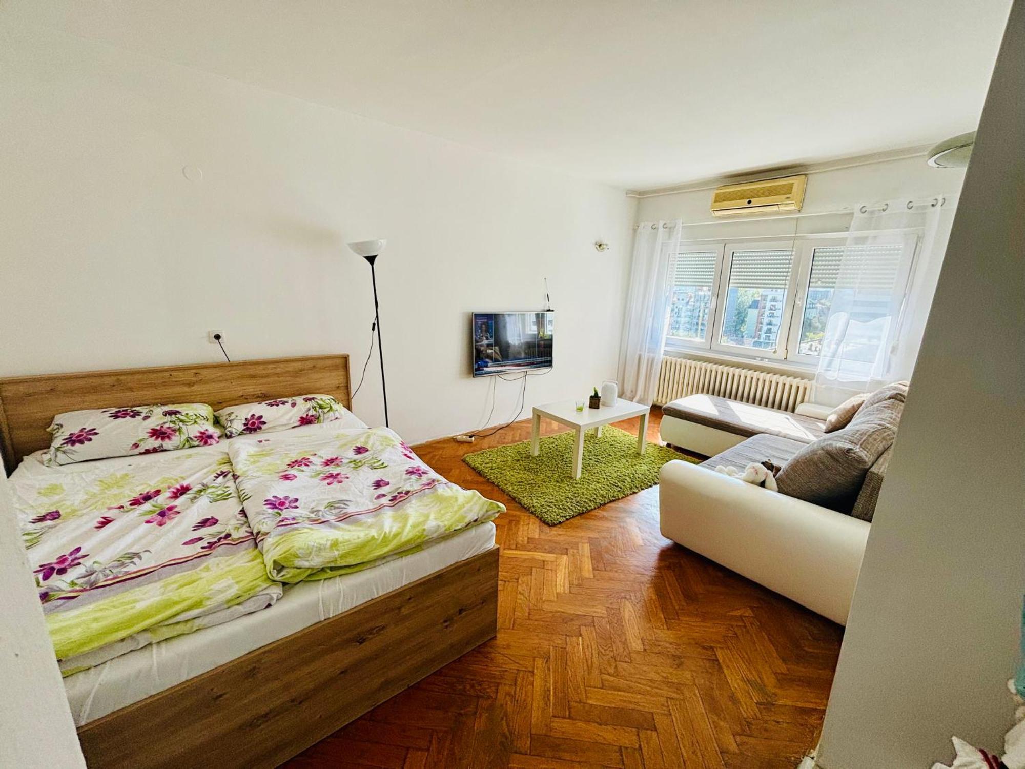 Mia Apartment *